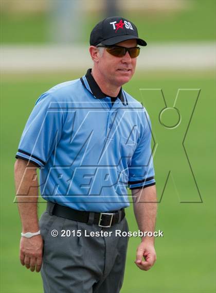 Thumbnail 2 in Brazosport vs. Hidalgo (4A Regional Semifinals) photogallery.