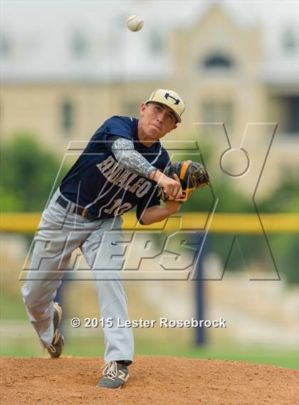 Thumbnail 1 in Brazosport vs. Hidalgo (4A Regional Semifinals) photogallery.