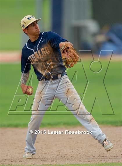 Thumbnail 2 in Brazosport vs. Hidalgo (4A Regional Semifinals) photogallery.
