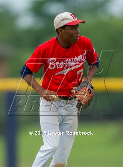 Thumbnail 1 in Brazosport vs. Hidalgo (4A Regional Semifinals) photogallery.
