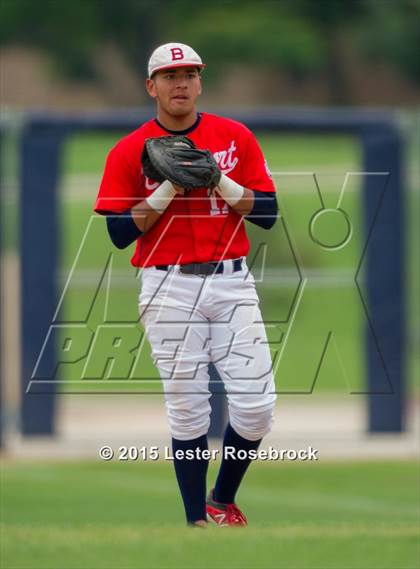 Thumbnail 2 in Brazosport vs. Hidalgo (4A Regional Semifinals) photogallery.