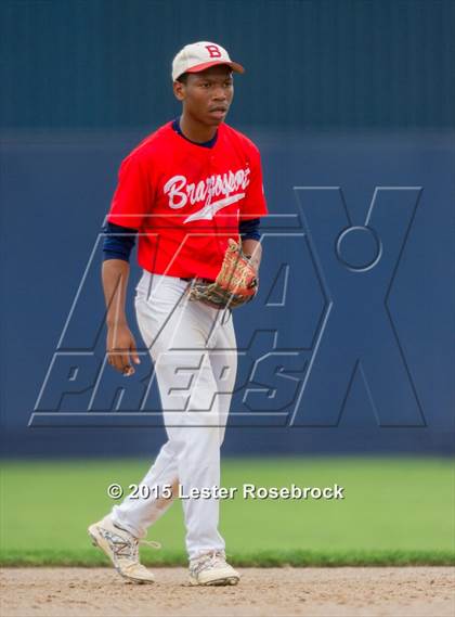 Thumbnail 1 in Brazosport vs. Hidalgo (4A Regional Semifinals) photogallery.