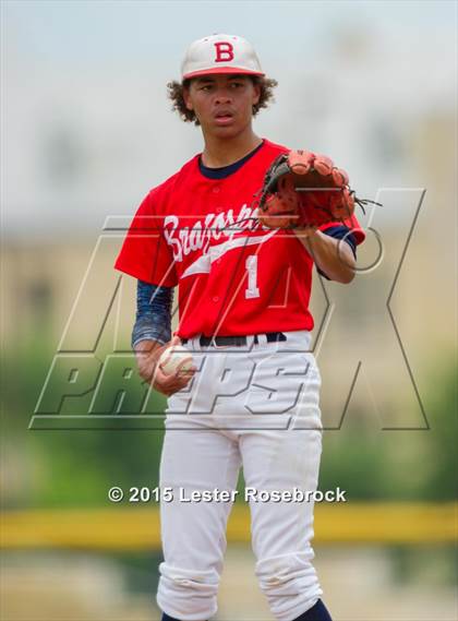 Thumbnail 2 in Brazosport vs. Hidalgo (4A Regional Semifinals) photogallery.