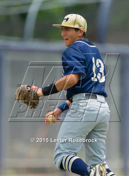 Thumbnail 2 in Brazosport vs. Hidalgo (4A Regional Semifinals) photogallery.