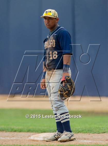 Thumbnail 2 in Brazosport vs. Hidalgo (4A Regional Semifinals) photogallery.