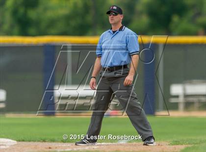 Thumbnail 2 in Brazosport vs. Hidalgo (4A Regional Semifinals) photogallery.