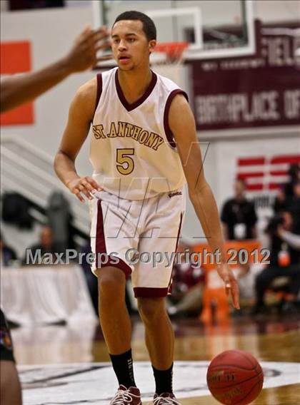 Thumbnail 1 in Miller Grove vs. St. Anthony (Spalding Hoophall Classic) photogallery.