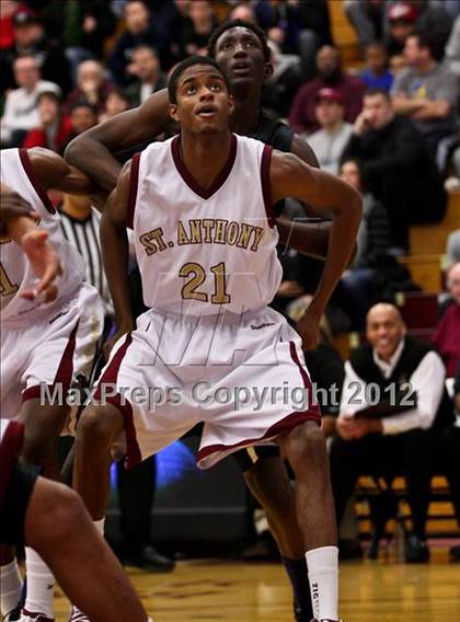 Thumbnail 2 in Miller Grove vs. St. Anthony (Spalding Hoophall Classic) photogallery.