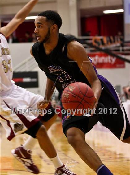 Thumbnail 3 in Miller Grove vs. St. Anthony (Spalding Hoophall Classic) photogallery.