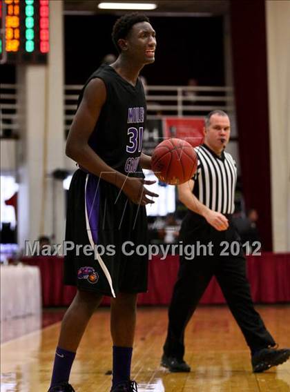 Thumbnail 3 in Miller Grove vs. St. Anthony (Spalding Hoophall Classic) photogallery.