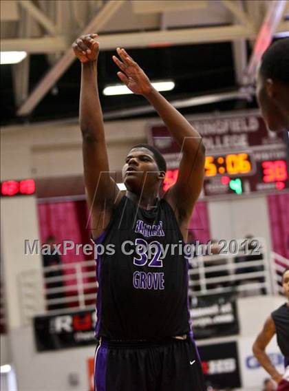 Thumbnail 2 in Miller Grove vs. St. Anthony (Spalding Hoophall Classic) photogallery.