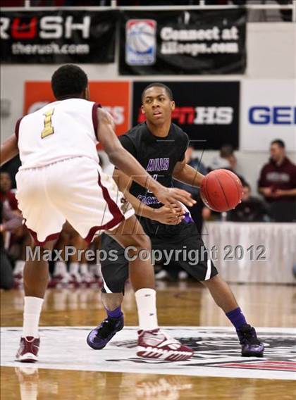 Thumbnail 2 in Miller Grove vs. St. Anthony (Spalding Hoophall Classic) photogallery.
