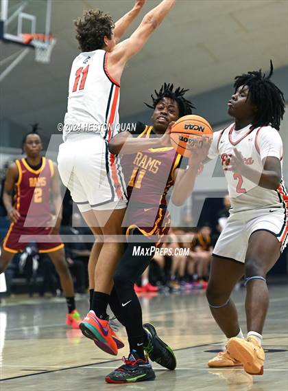 Thumbnail 1 in Pacifica Christian/Orange County vs. Central Catholic (MLK Dream Classic) photogallery.