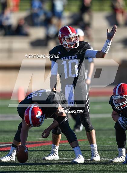 Thumbnail 3 in Duchesne vs. Milford (UHSAA 1A Final) photogallery.
