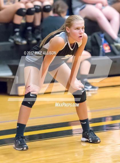 Thumbnail 1 in Notre Dame vs Upperman photogallery.