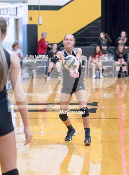 Thumbnail 2 in Notre Dame vs Upperman photogallery.