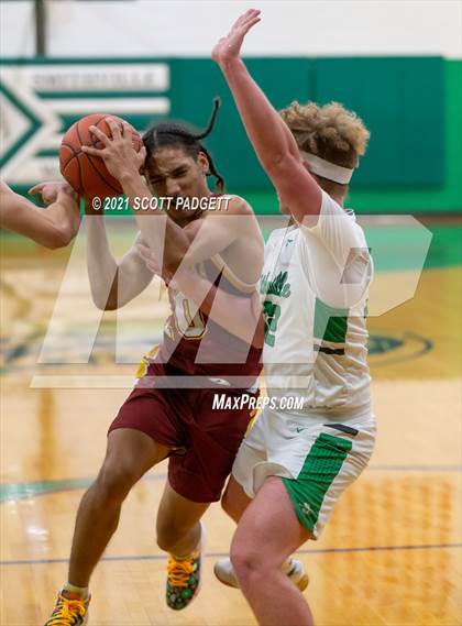 Thumbnail 1 in Winnetonka @ Smithville photogallery.