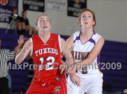 Thumbnail 3 in Tuxedo vs. Warwick (Warwick Holiday Classic) photogallery.