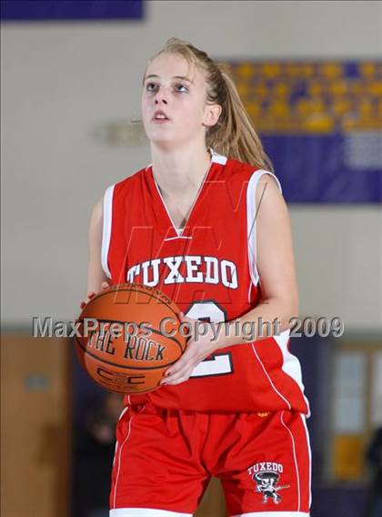 Thumbnail 3 in Tuxedo vs. Warwick (Warwick Holiday Classic) photogallery.