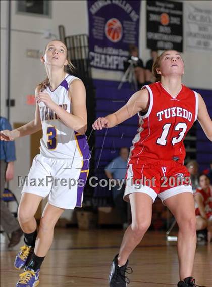 Thumbnail 3 in Tuxedo vs. Warwick (Warwick Holiday Classic) photogallery.