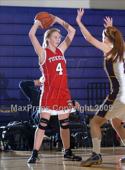 Thumbnail 3 in Tuxedo vs. Warwick (Warwick Holiday Classic) photogallery.