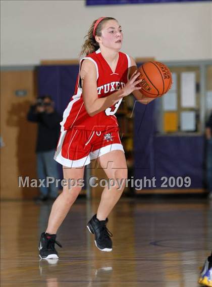 Thumbnail 3 in Tuxedo vs. Warwick (Warwick Holiday Classic) photogallery.