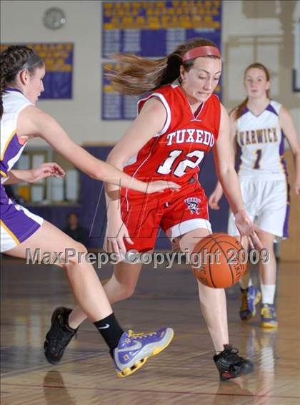 Thumbnail 1 in Tuxedo vs. Warwick (Warwick Holiday Classic) photogallery.