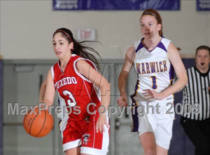 Thumbnail 2 in Tuxedo vs. Warwick (Warwick Holiday Classic) photogallery.