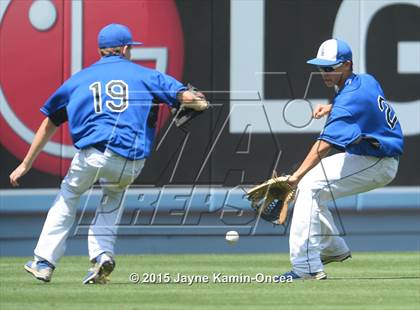 Thumbnail 3 in El Camino Real vs. Cleveland (D1 Final) photogallery.
