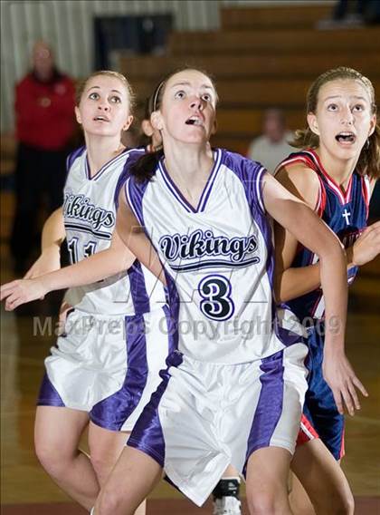 Thumbnail 2 in Vacaville Christian vs. Johansen photogallery.