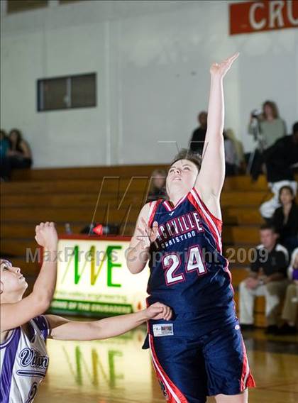 Thumbnail 2 in Vacaville Christian vs. Johansen photogallery.