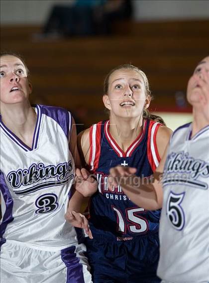 Thumbnail 3 in Vacaville Christian vs. Johansen photogallery.