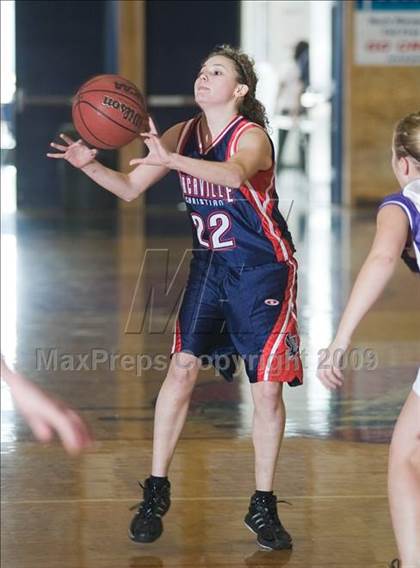 Thumbnail 3 in Vacaville Christian vs. Johansen photogallery.