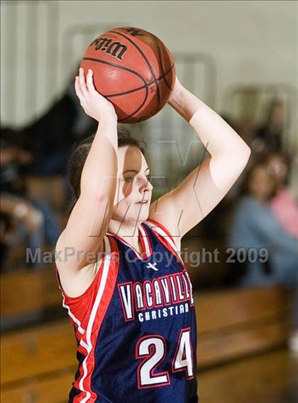 Thumbnail 2 in Vacaville Christian vs. Johansen photogallery.