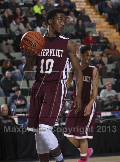 Thumbnail 2 in Batavia vs. Watervliet (NYSPHSAA Class B Semifinal) photogallery.