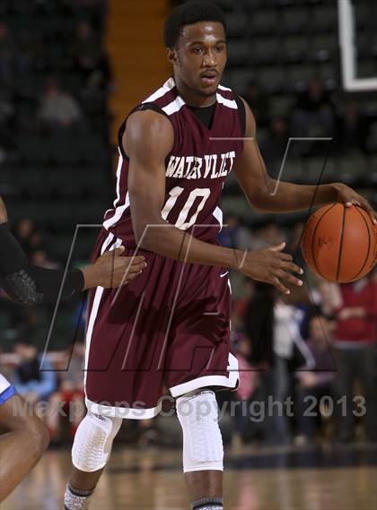 Thumbnail 1 in Batavia vs. Watervliet (NYSPHSAA Class B Semifinal) photogallery.