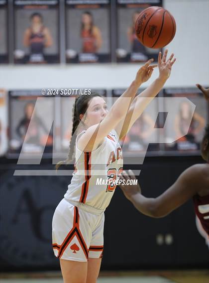 Thumbnail 2 in Harvest Prep @ Amanda-Clearcreek (OHSAA D3 Sectional Final) photogallery.