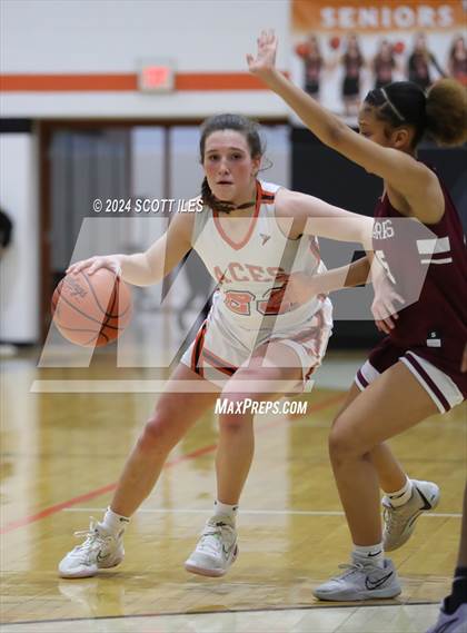 Thumbnail 2 in Harvest Prep @ Amanda-Clearcreek (OHSAA D3 Sectional Final) photogallery.