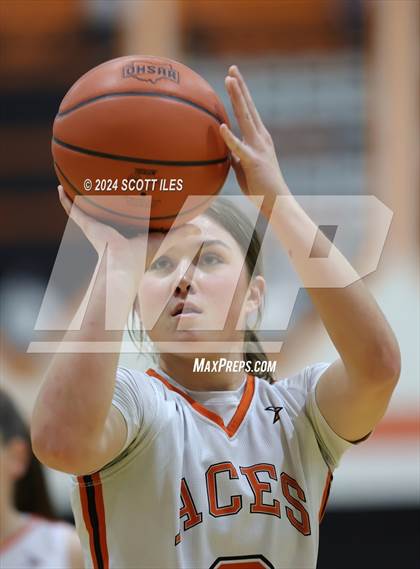 Thumbnail 1 in Harvest Prep @ Amanda-Clearcreek (OHSAA D3 Sectional Final) photogallery.