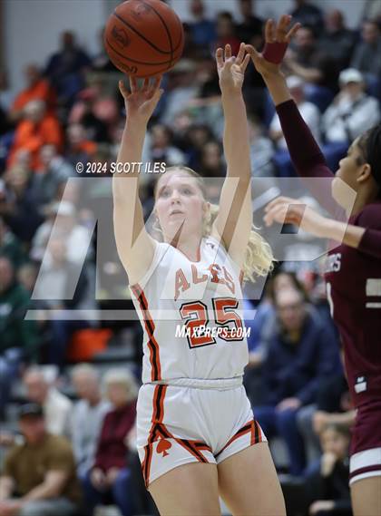 Thumbnail 3 in Harvest Prep @ Amanda-Clearcreek (OHSAA D3 Sectional Final) photogallery.