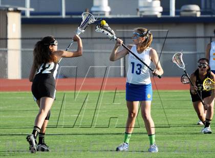 Thumbnail 2 in El Dorado vs. Valencia photogallery.