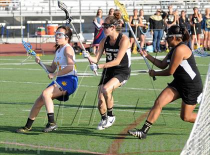 Thumbnail 1 in El Dorado vs. Valencia photogallery.