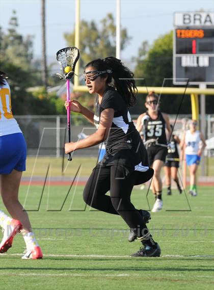 Thumbnail 2 in El Dorado vs. Valencia photogallery.
