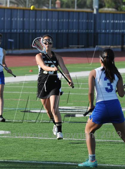 Thumbnail 1 in El Dorado vs. Valencia photogallery.