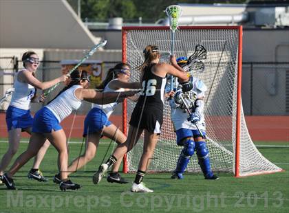 Thumbnail 1 in El Dorado vs. Valencia photogallery.