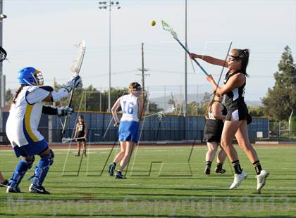 Thumbnail 2 in El Dorado vs. Valencia photogallery.