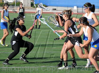 Thumbnail 3 in El Dorado vs. Valencia photogallery.