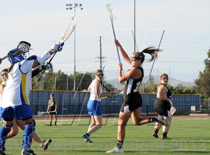 Thumbnail 1 in El Dorado vs. Valencia photogallery.