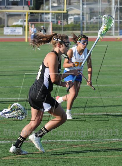 Thumbnail 1 in El Dorado vs. Valencia photogallery.
