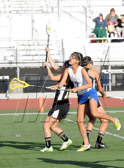 Thumbnail 1 in El Dorado vs. Valencia photogallery.